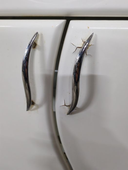 Тумбочка з умивальником