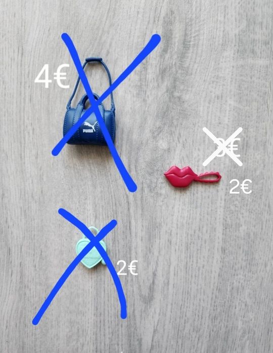 Roupa Barbie usada e nova