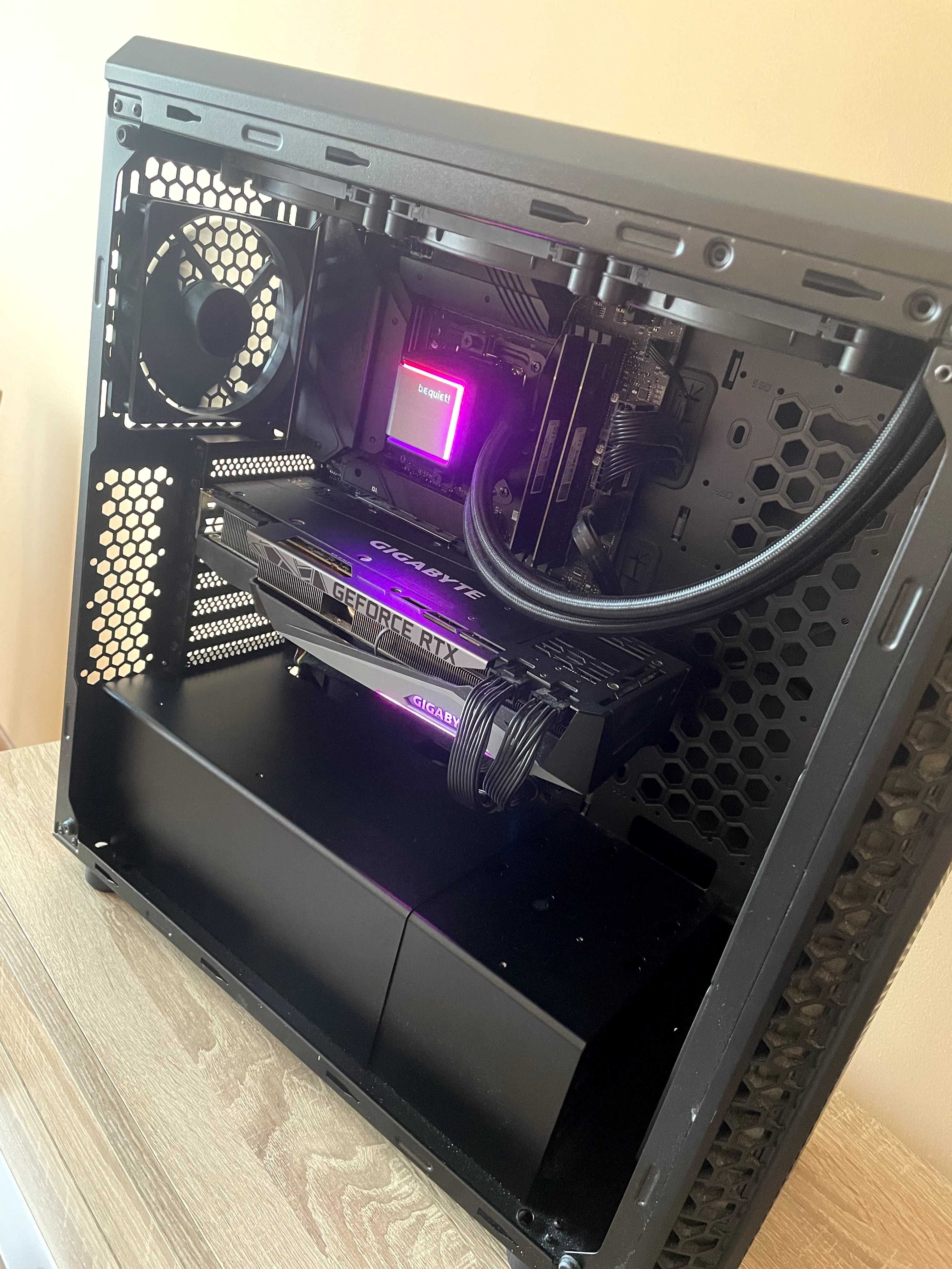 Komputer gamingowy RTX 3090 – i7-12700K – 32GB RAM – Z690 +2 monitory
