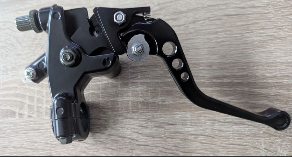 Продаються иото-ручки зчеплення і гальма (універсальні)