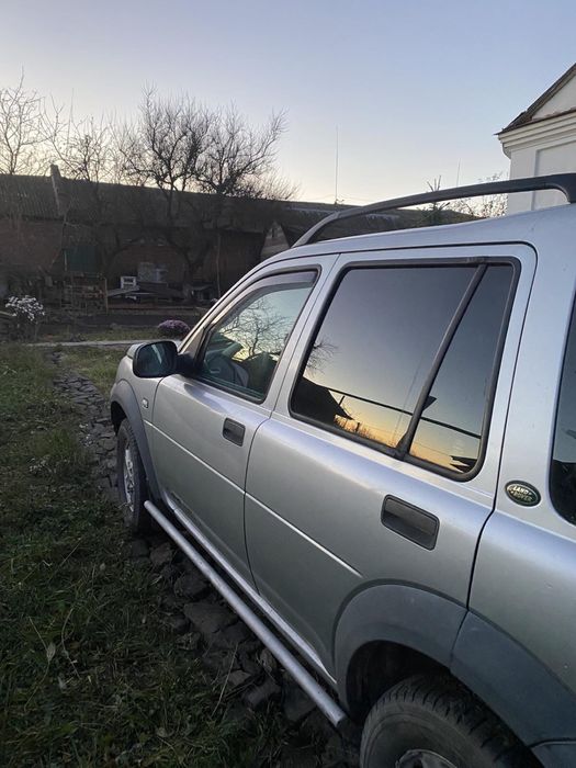 Ленд ровер продаж