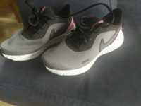 Buty Nike Revolution  36