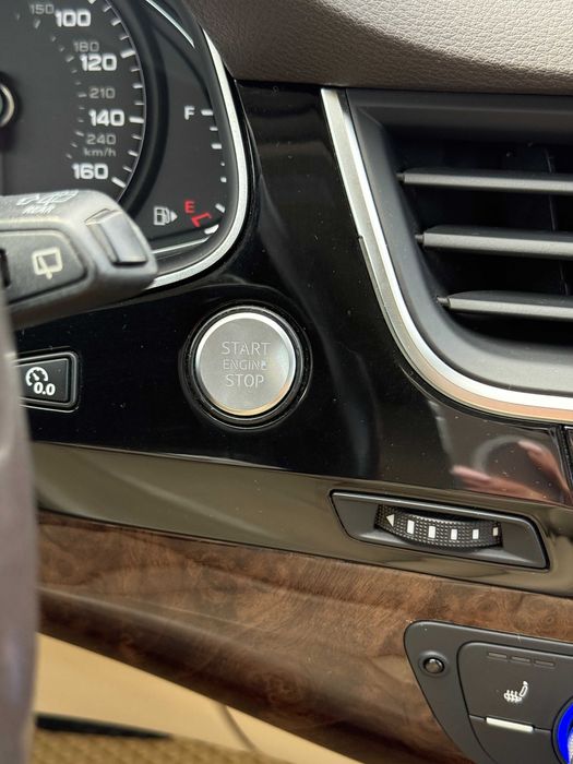 Продам Audi Q7 2017 рік можлива розстрочка,кредит!