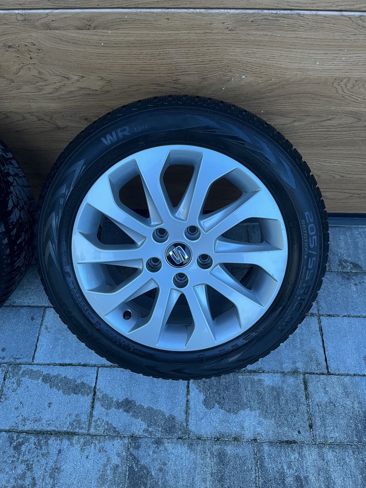 Felgi 16 Oryginalne koła Seat Leon Toledo Ateca z oponami zimowymi
