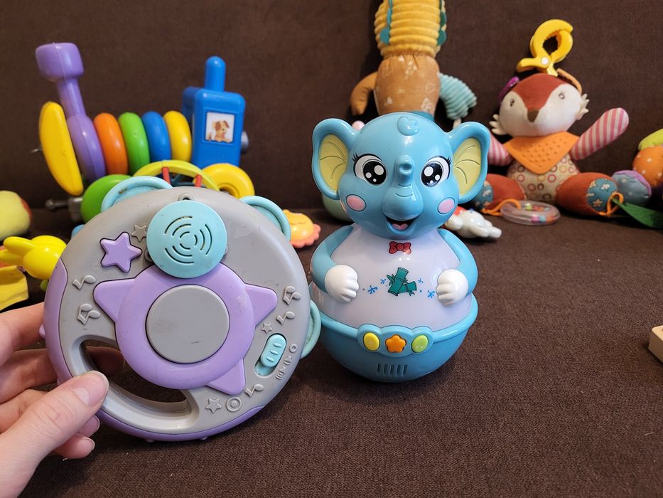 Дитячі іграшки розвиваючи