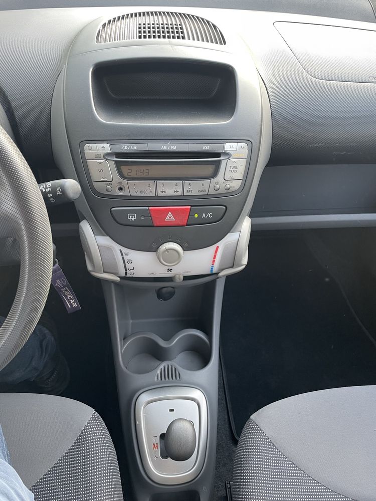 Peugeot 107 Automatico 1.0i