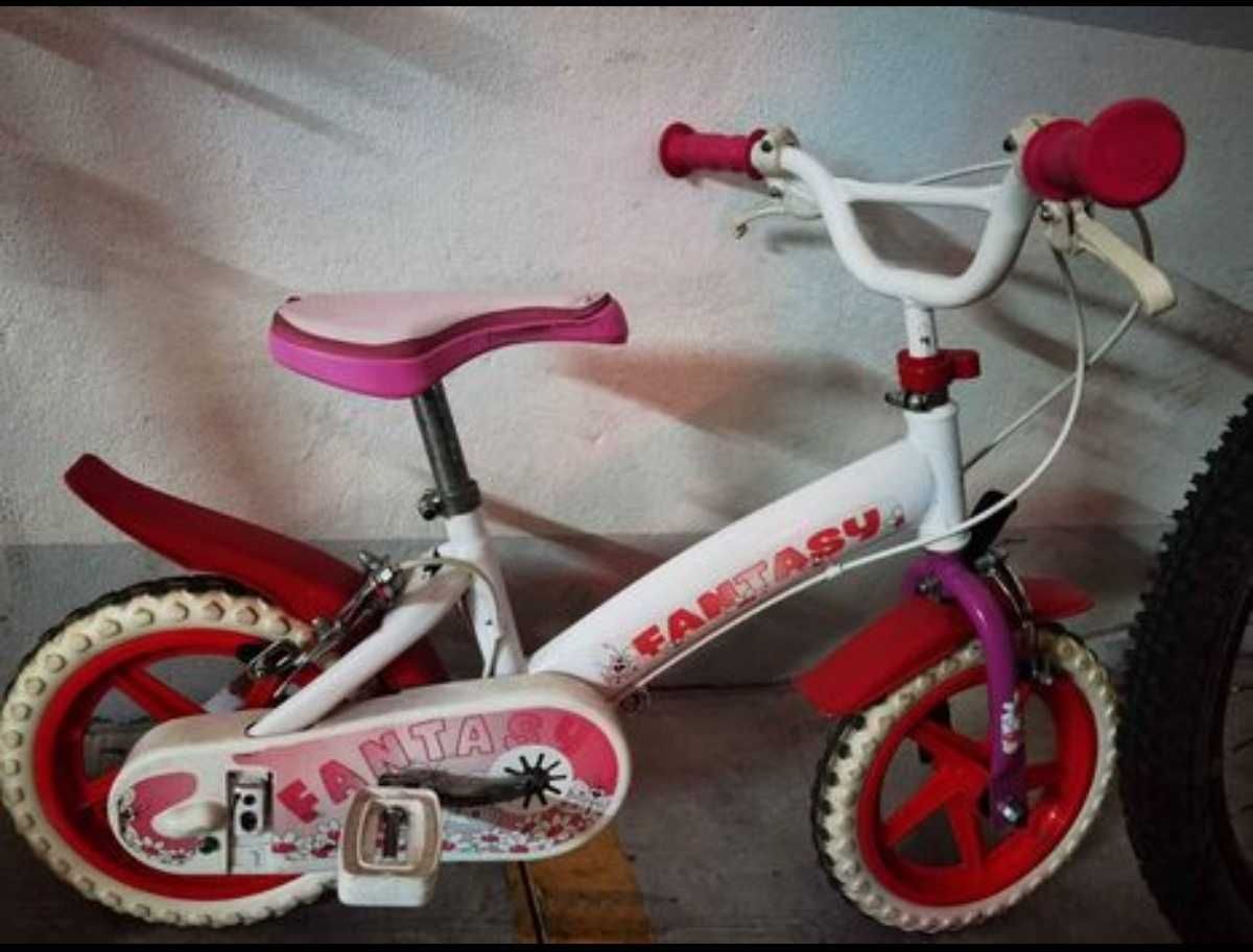 Bicicleta de menina