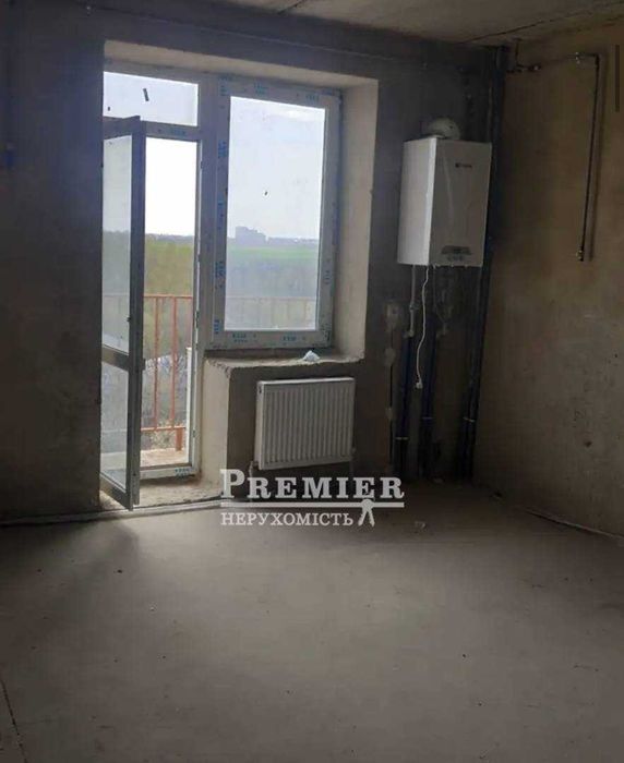 Продам трикімнатну квартиру з власним АОГВ