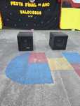 2 graves da marca fame de 15 1000w amplificados