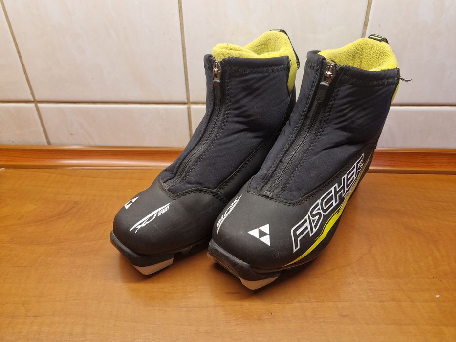 Buty do nart biegowych Fischer roz. 35 NNN