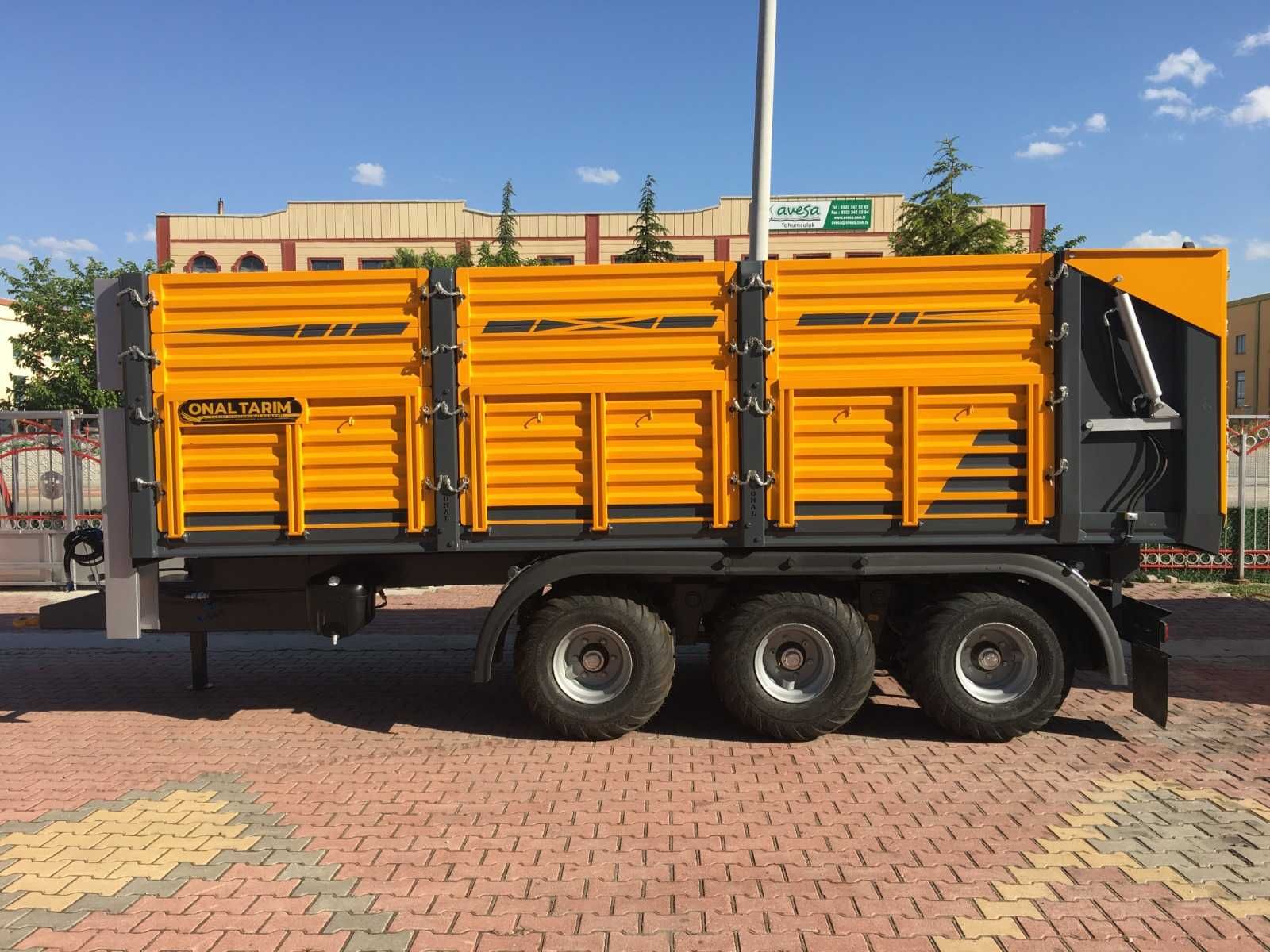 Полуприцеп зерновоз тракторный Турция причіп до трактора 2Птс самосвал