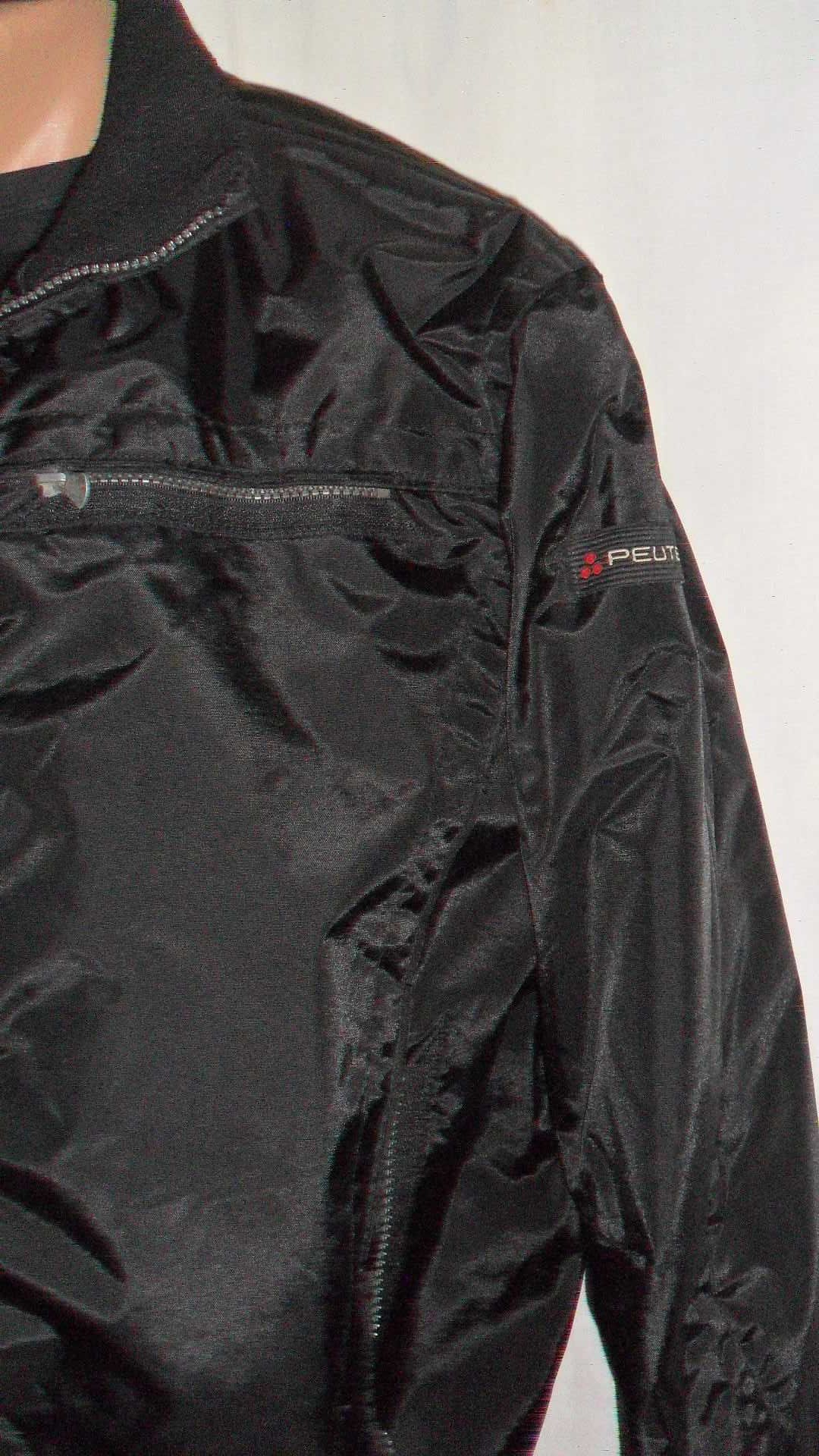 куртка бомбер  бренд Peuterey Italy L (52)