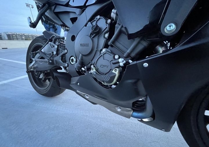 Yamaha R1 2021 року
