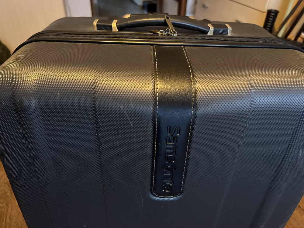 Samsonite walizka
