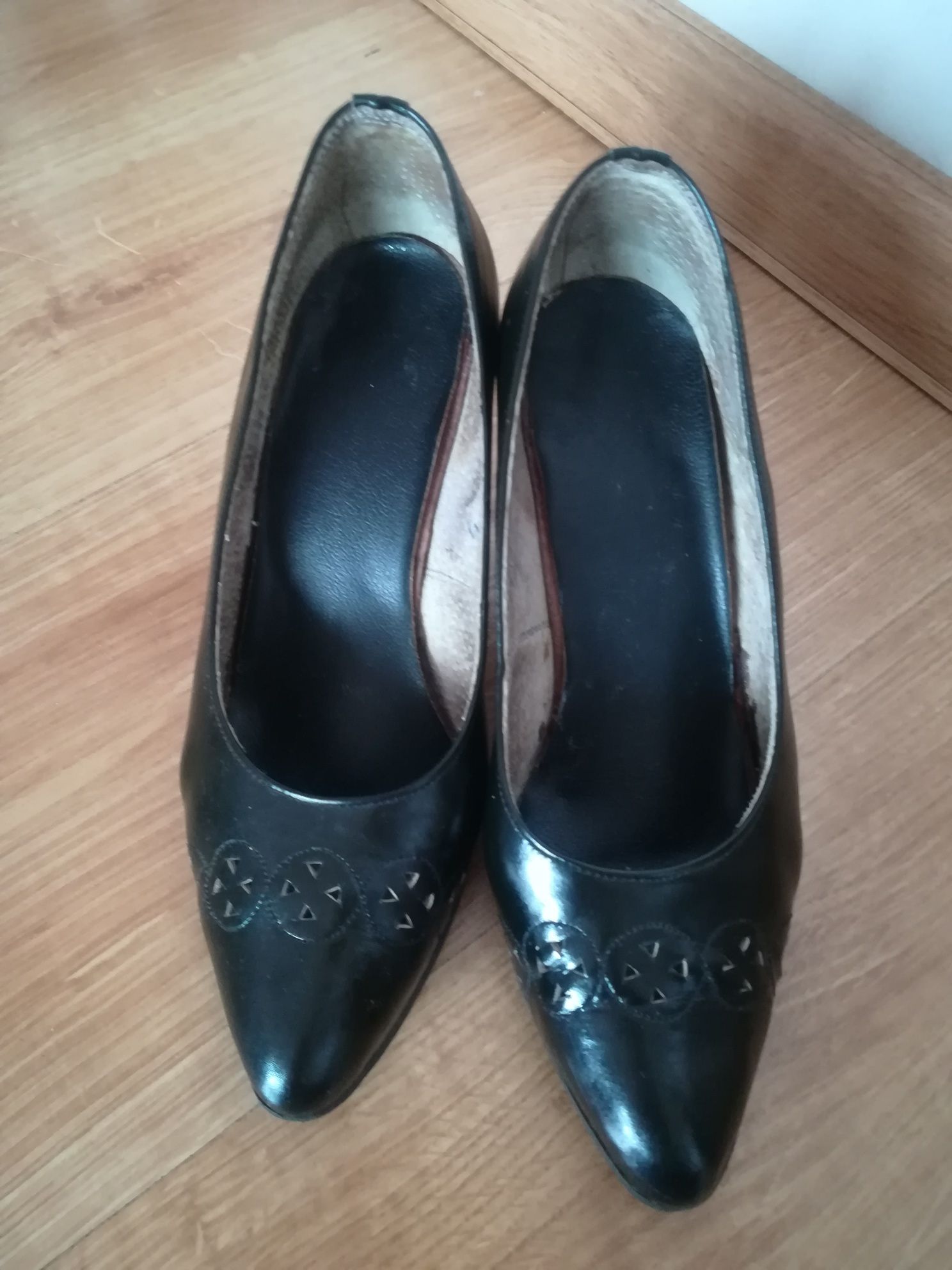 Buty na obcasie czółenka damskie roz 35