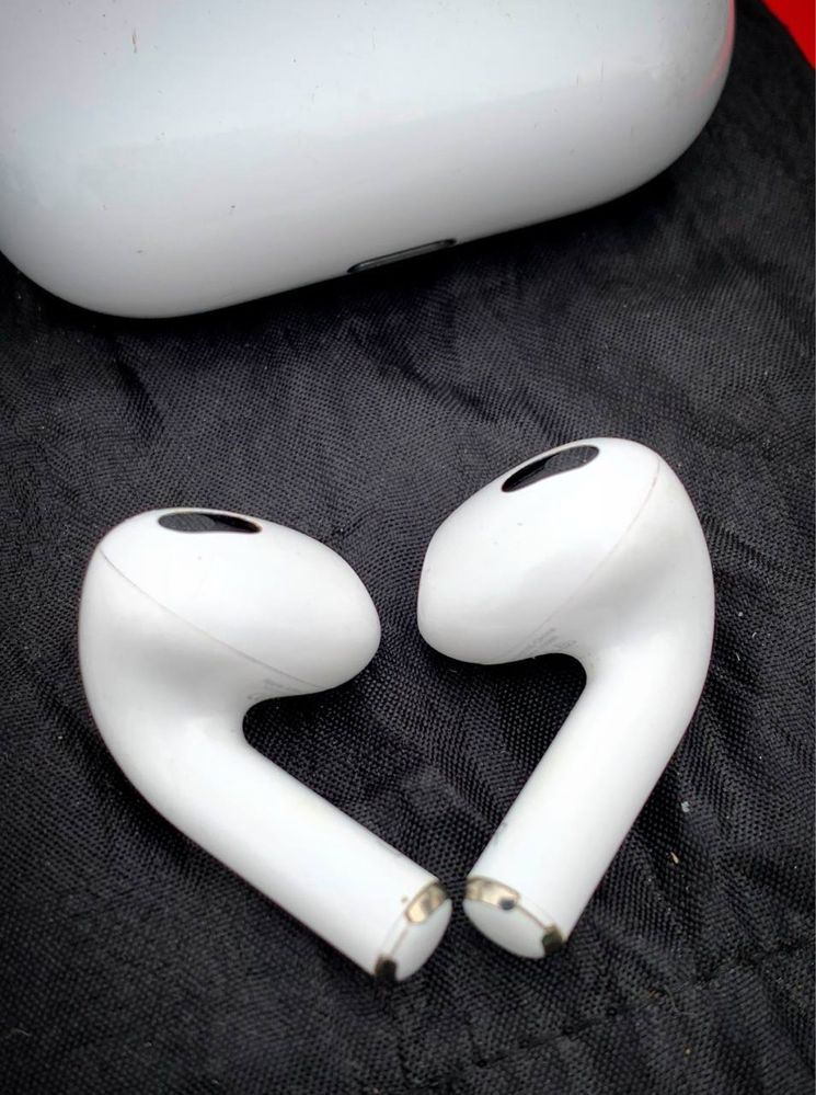 Apple Airpods 3 A2564 как новые