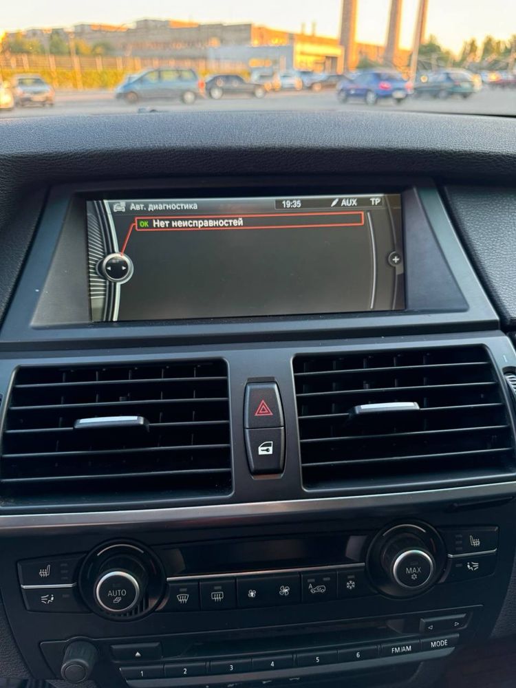 BMW X5 e70 2011 3.0 бензин