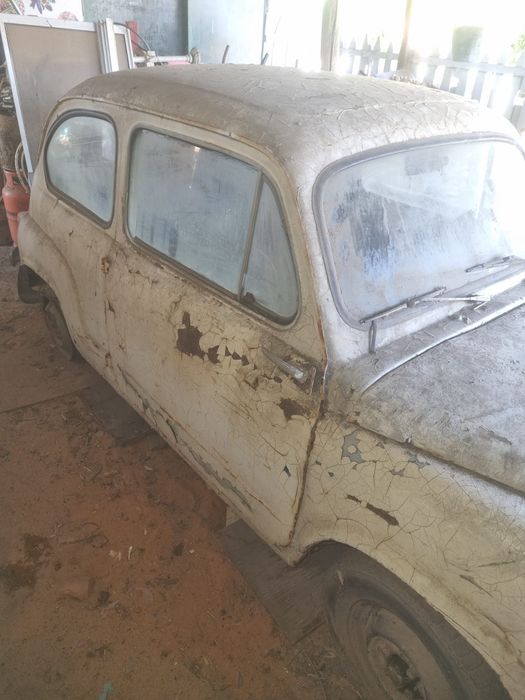 Venda de carro antigo