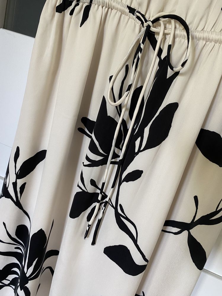 Suknia sukienka długa maxi kwiaty odkryte plecy zjawiskowa H&M xs