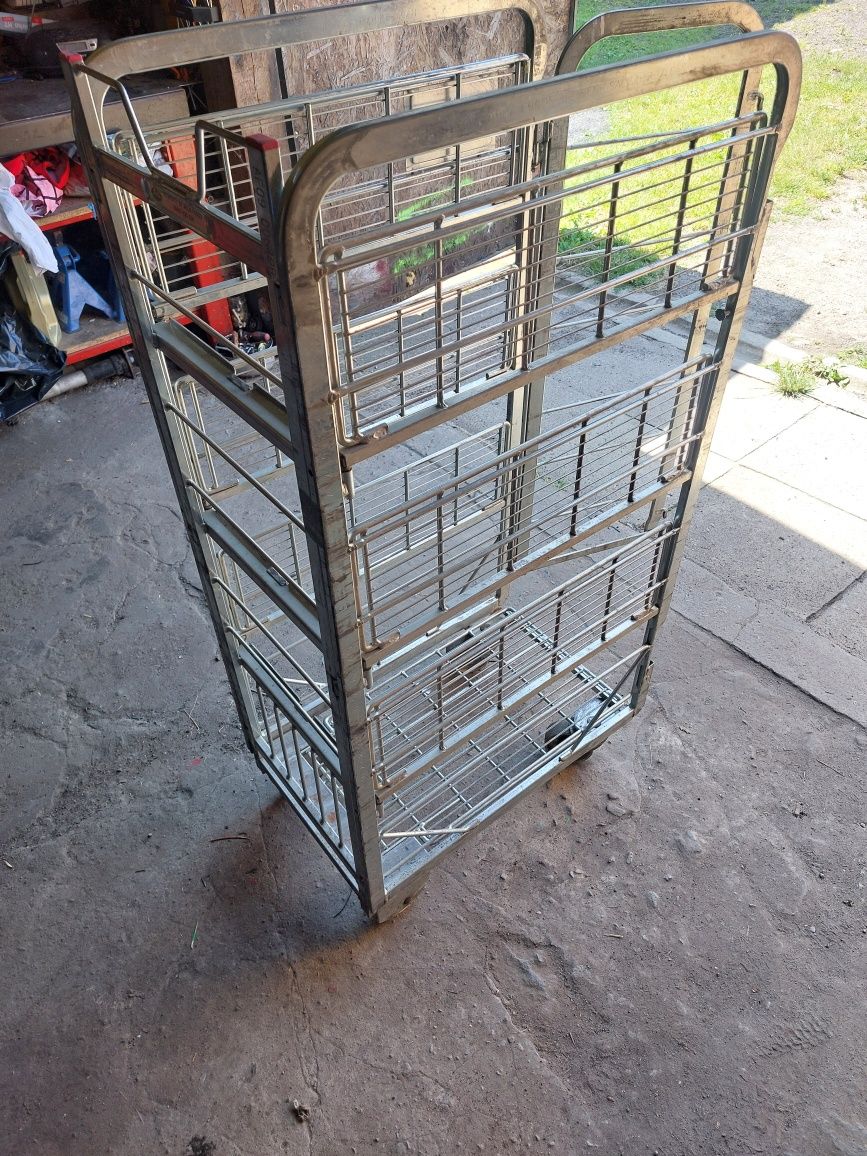 Wózek transportowy gniazdowy regał