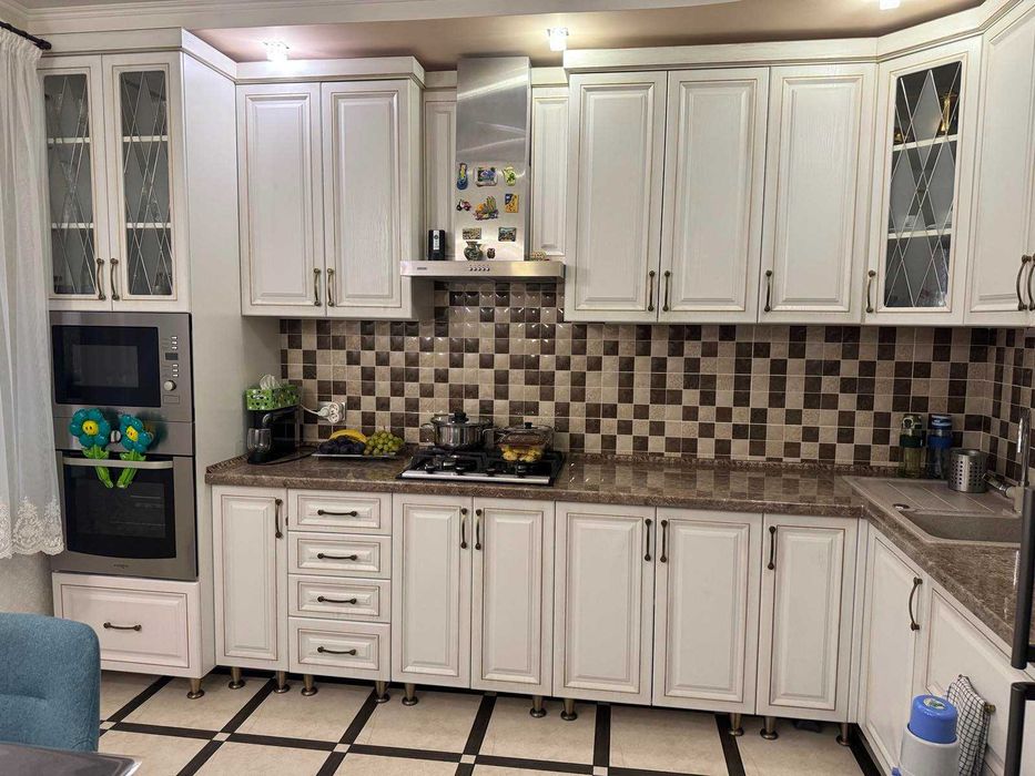 (8) Продам 1-кімнатна квартира в м. Калинівка 1200