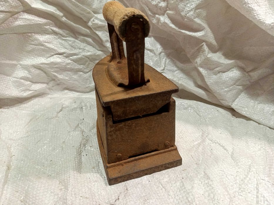 утюг праска Азов сталь Маріуполь