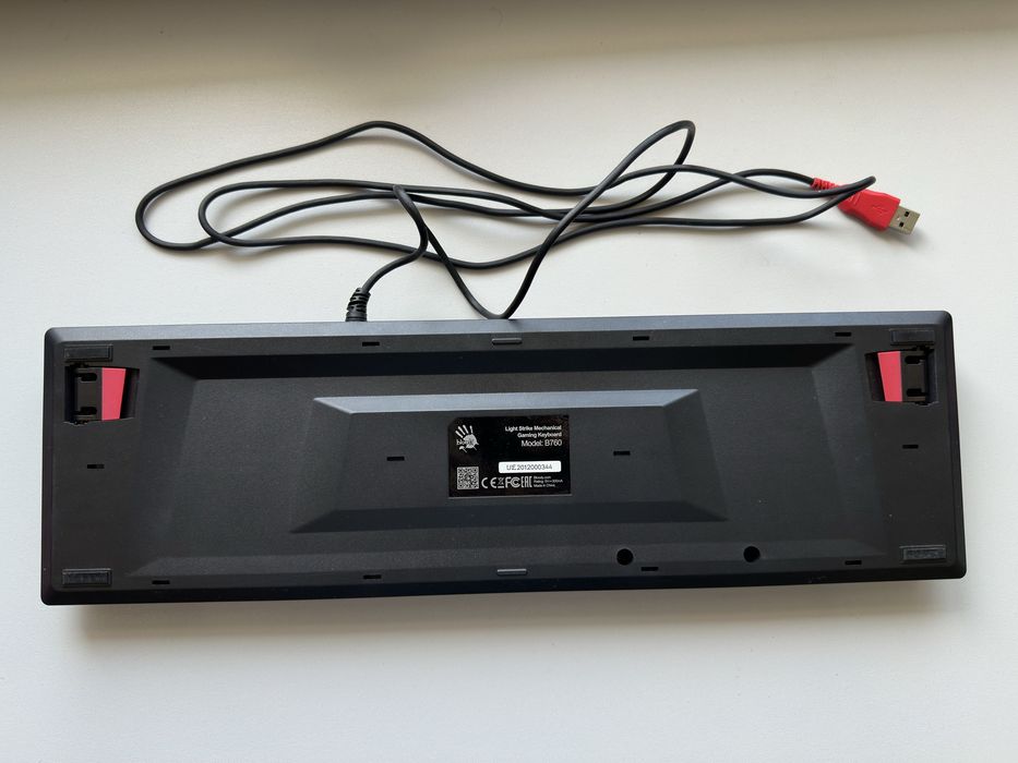 Клавіатура Bloody B760