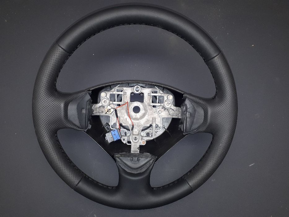 Kierownica Partner Berlingo nowa skóra