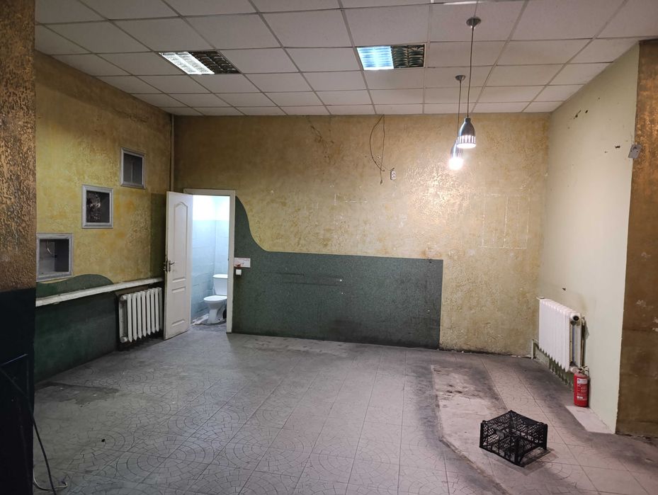 Фасад 90=45+45 м2 торгівлю сервіс 4 вхідні групи Глушка Шевченківський