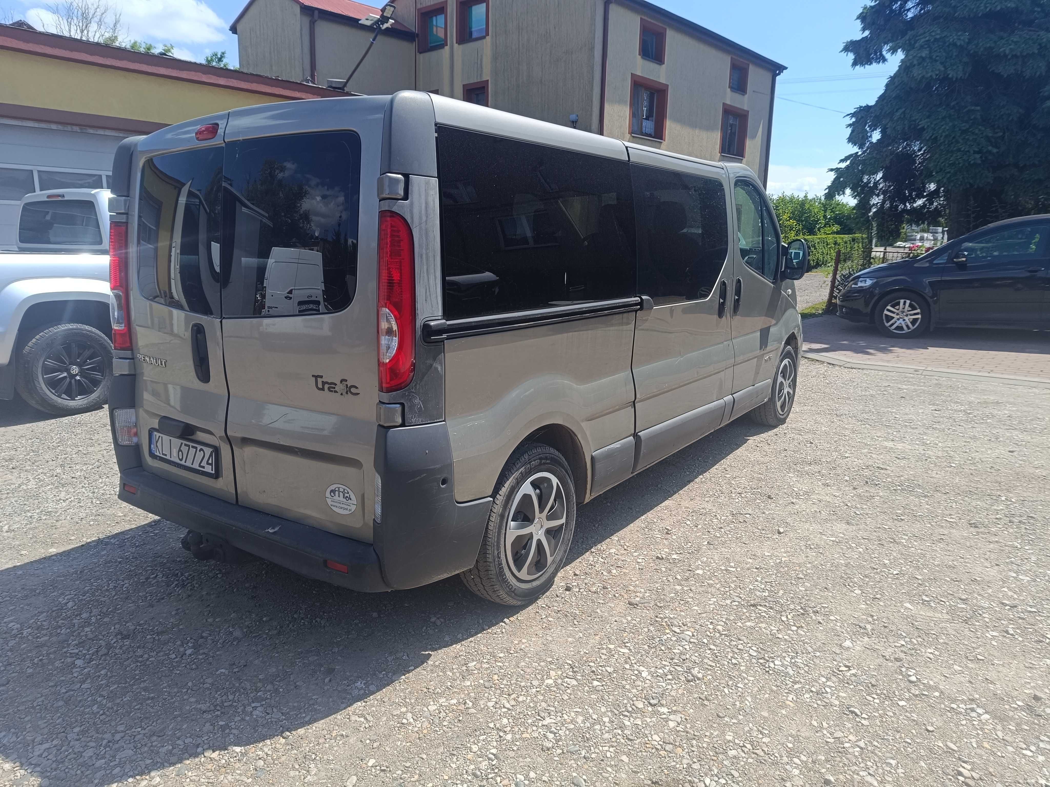 Sprzedam Renault Trafic 2,0 dci