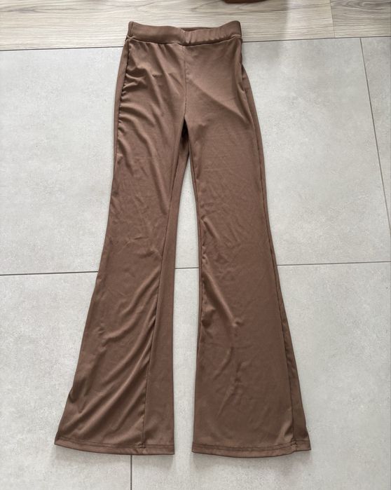 Damskie materiałowe dzwony.