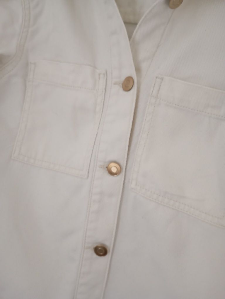 Kremowa kurtka wiatrówka koszulowa z diagonalu 9-10lat