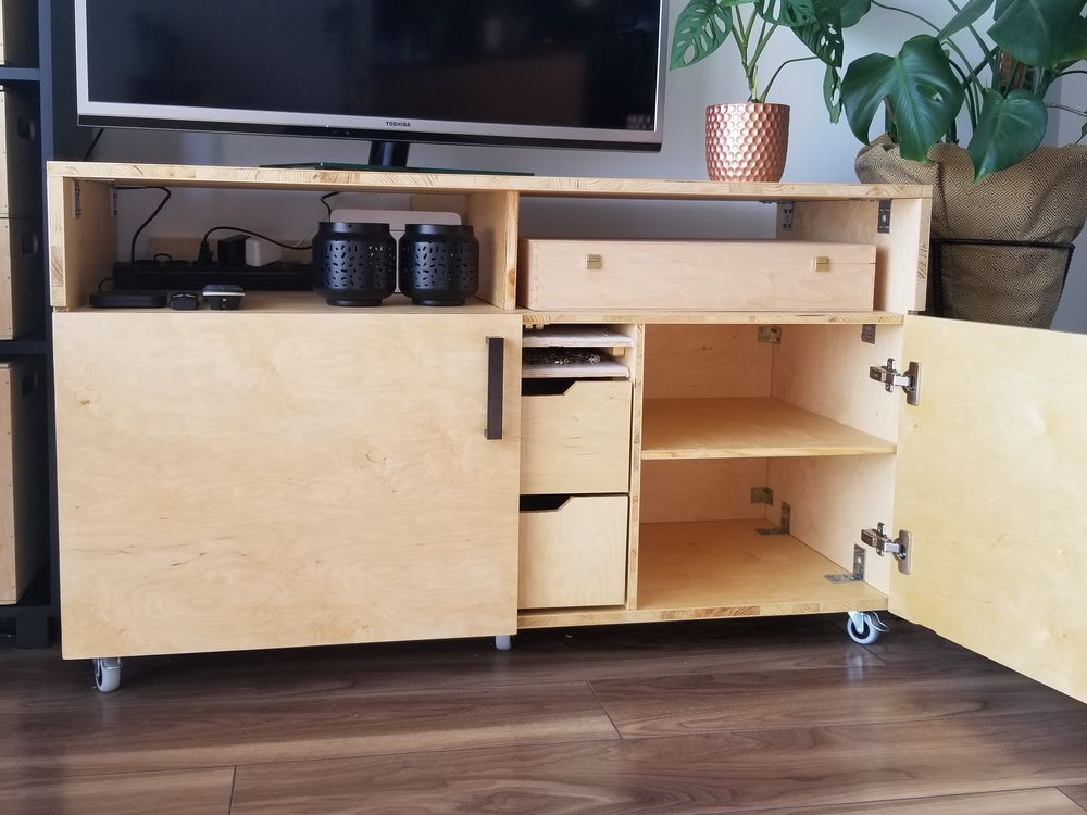 Loftowa szafka RTV na kółkach handmade!