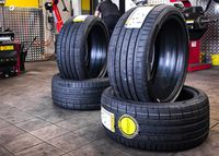 Купити різношорокий комплект шин гуми резини 275/40 R19 + 255/40 R19
