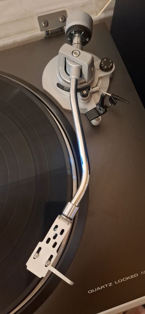 Piękny gramofon Palladium NSP-830