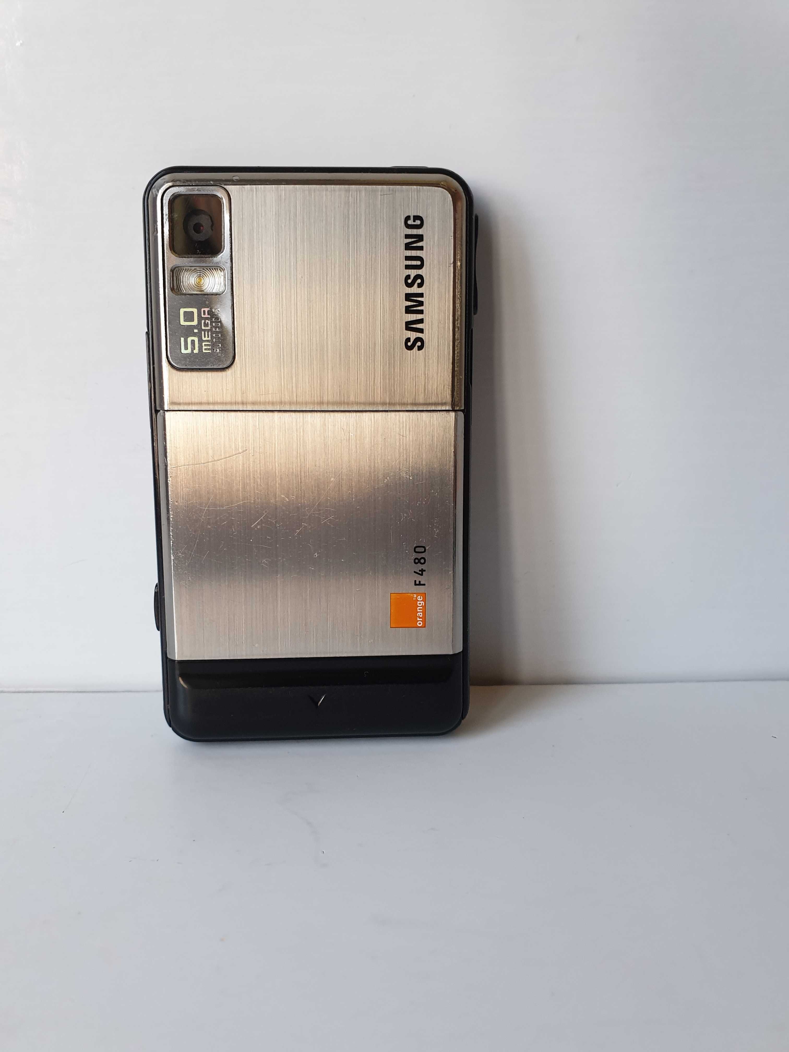 телефон Samsung F480