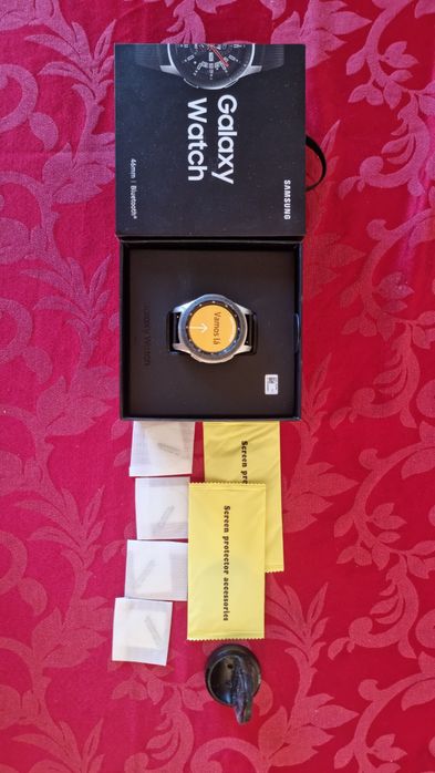 Samsung Galaxy Watch 46mm + carregador original + protetores de ecrã
