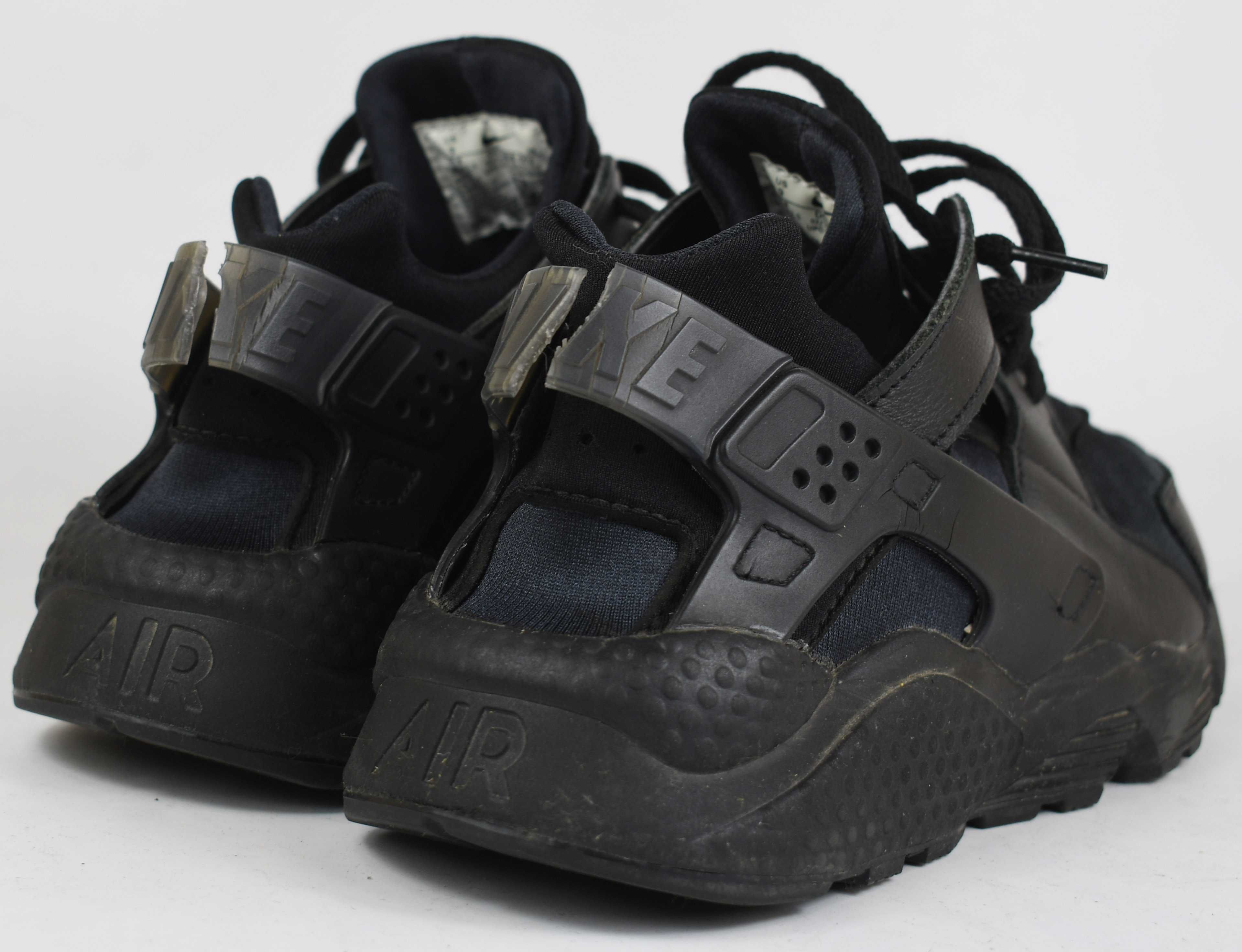 Używane z wadą Nike Air Huarache rozmiar 42,5