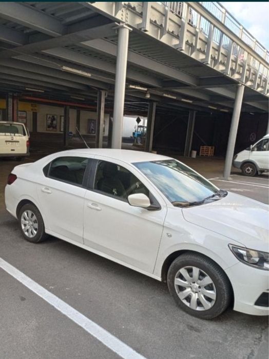 Аренда авто Peugeot 301 Bolt/Uklon Comfort