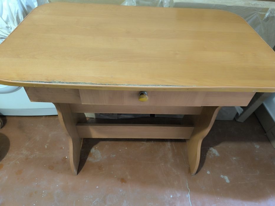 Стіл кухонний стол