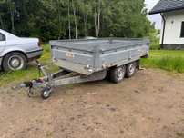 Przyczepka samochodowa platforma DMC 1300 kg dwuosiowa 2016 plandeka