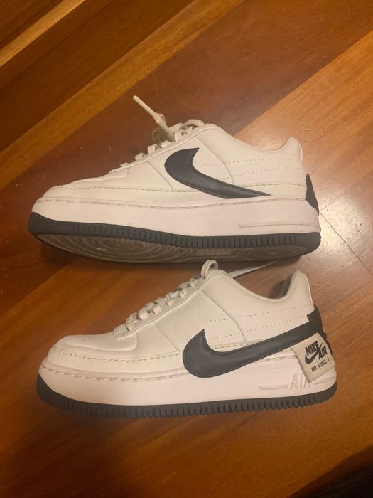 Sapatilhas Nike em bom estado