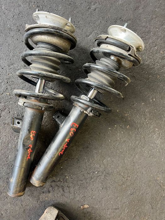 Amortyzatory e60 e61 diesel 530xd 3.0d xd przód przednie lewy prawy komplet