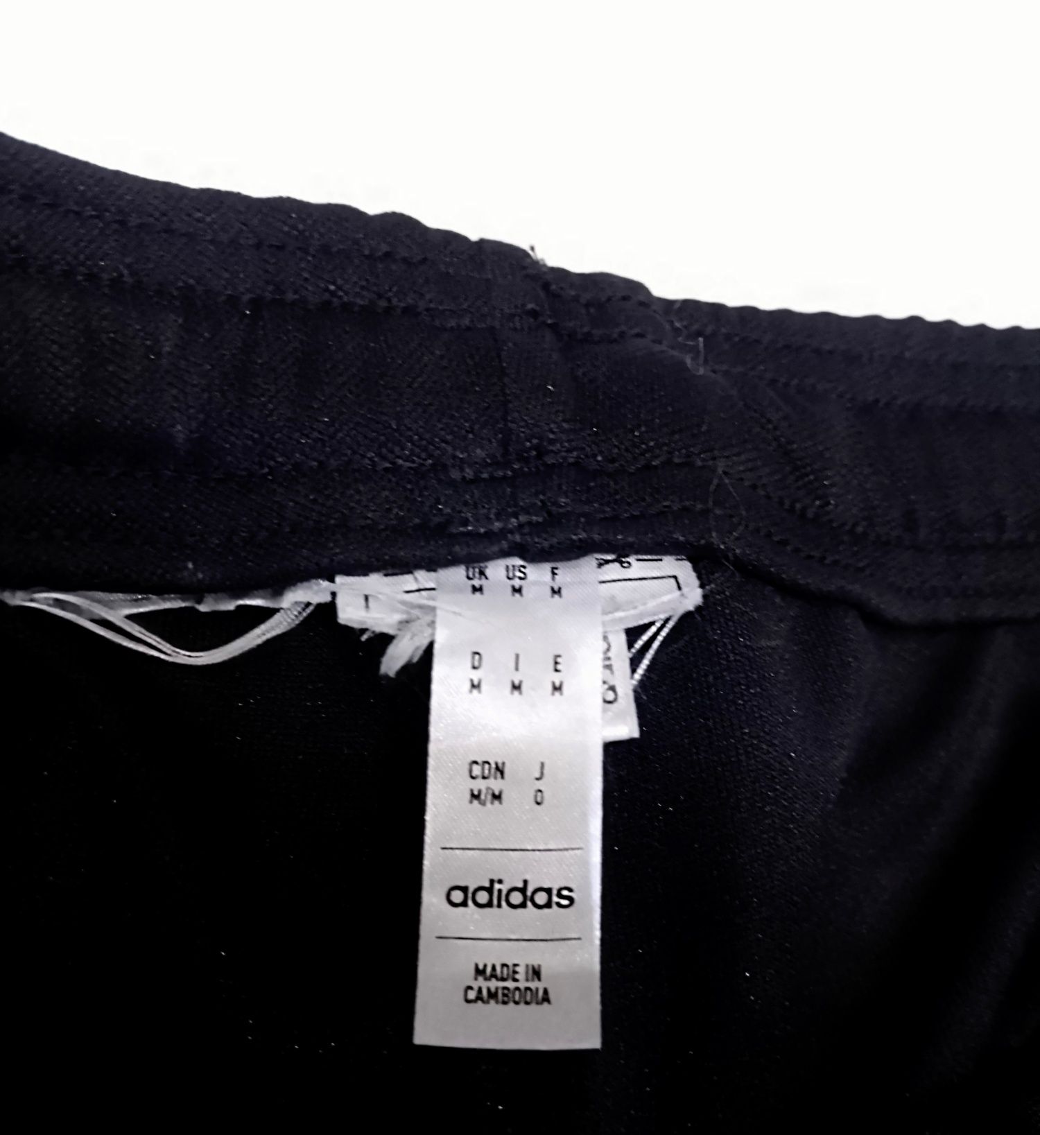Спортивные штаны Adidas original на лампасах