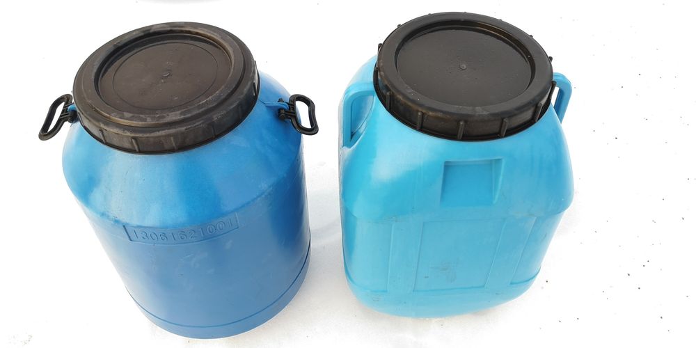 Beczki plastikowe 60 po spożywce do kiszenia kapusty, ogórków, na wodę