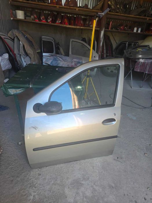 Дверь sandero Dacia Logan Mcv Дача Логан solenza supernova
