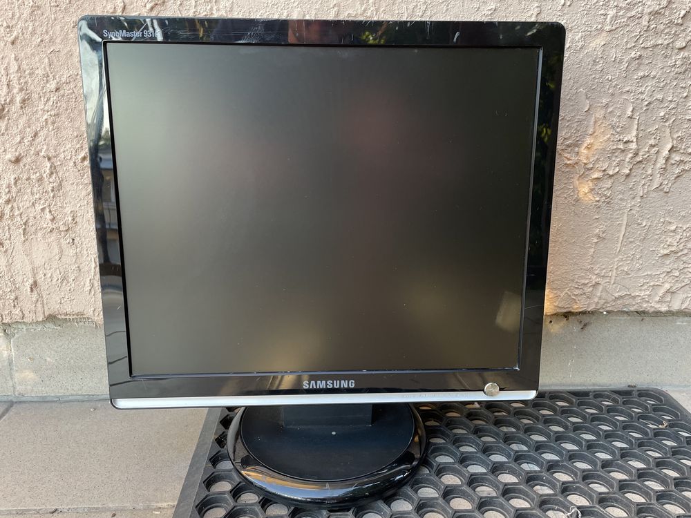 Monitor 19” cali LCD Samsung 931C Flatron Syncmaster