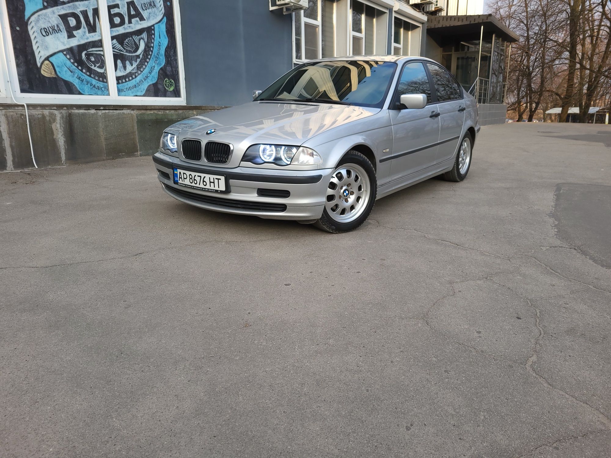 Продам BMW E46 седан