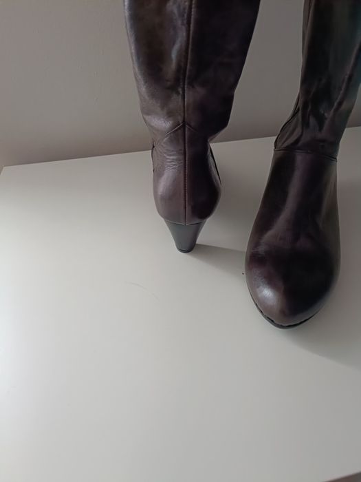 Kozaki ze skóry naturalnej rozmiar 40