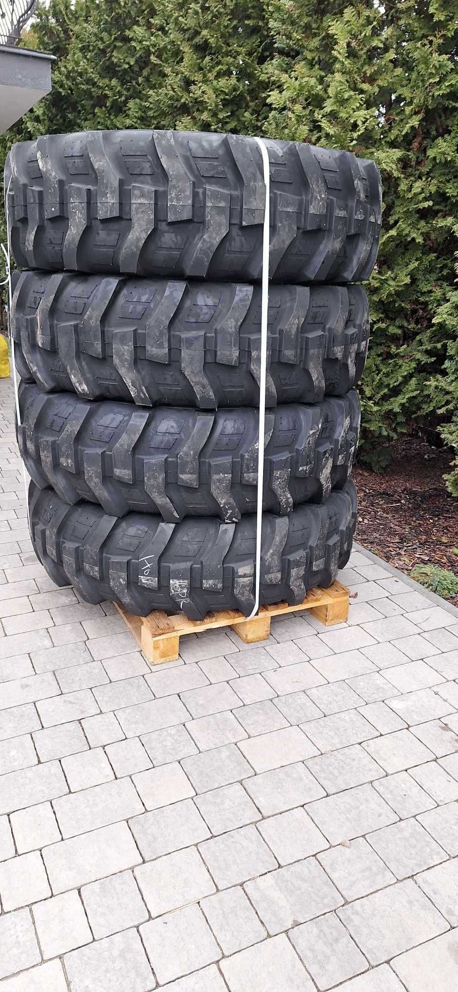 4xopony koparko-ładowarek JCB 4CX 16.9-24 | 440/80-24 ) 16PR.